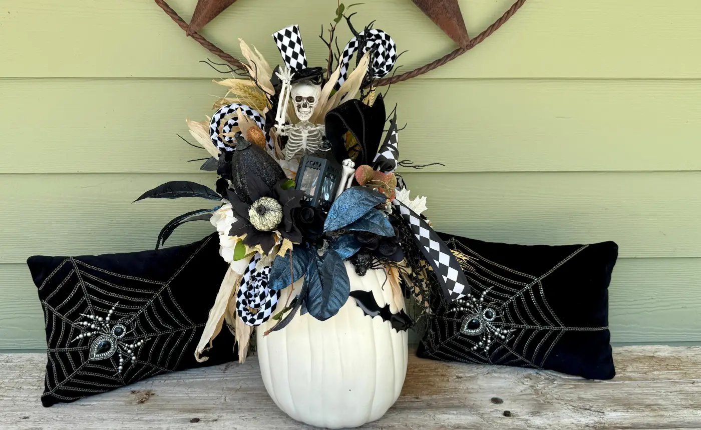 🎃 Spooky Chic Halloween Pumpkin Arrangement 🕸️ — handmade by Kandi's Kreations